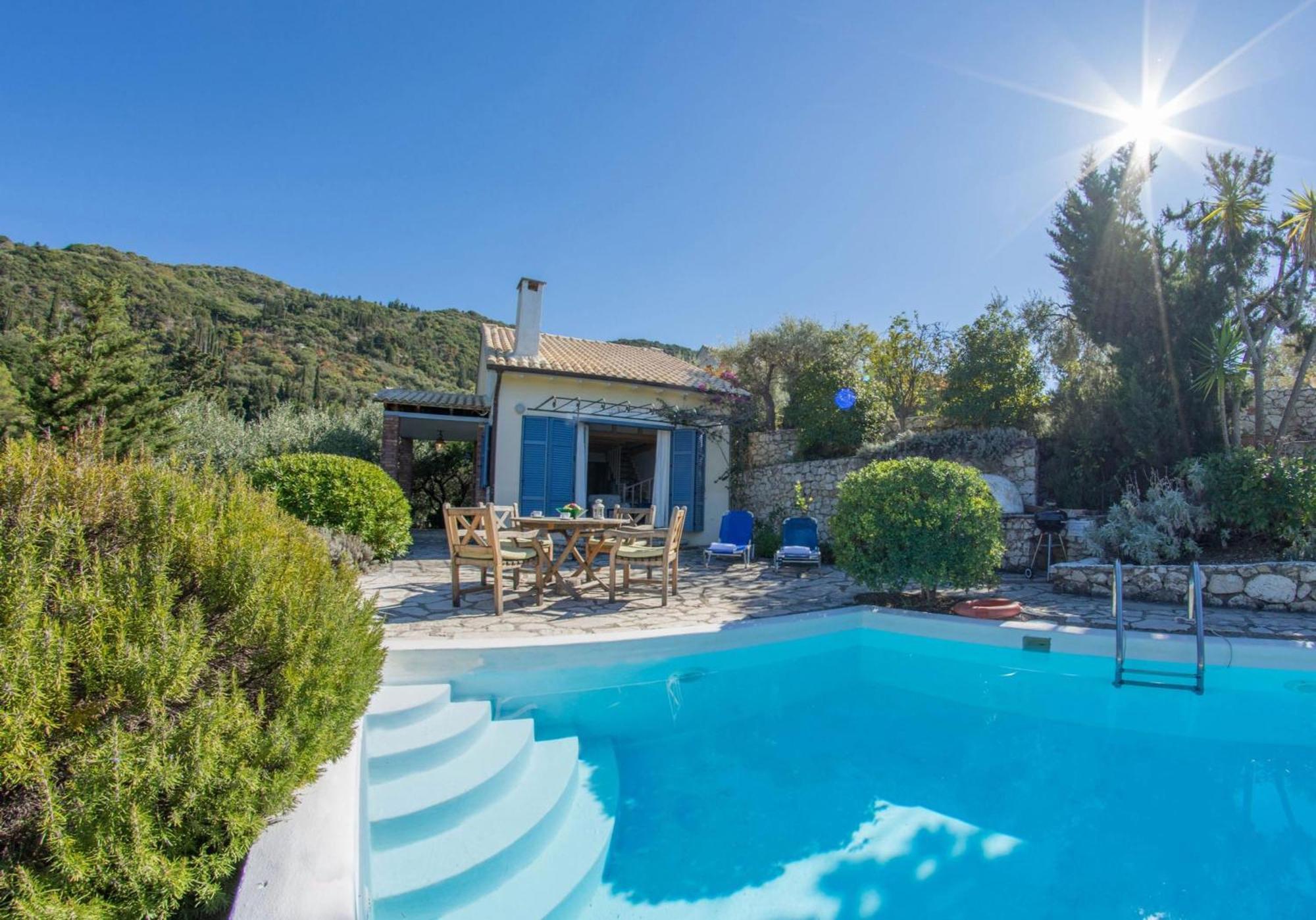 Agios Nikitas Villas Екстериор снимка