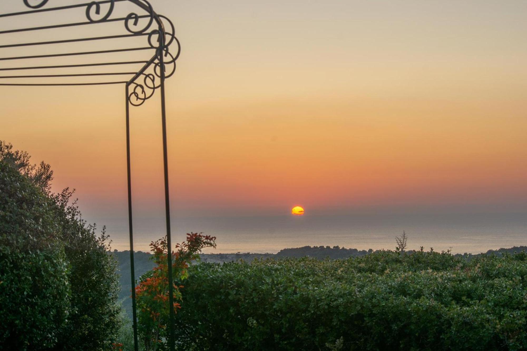 Agios Nikitas Villas Екстериор снимка