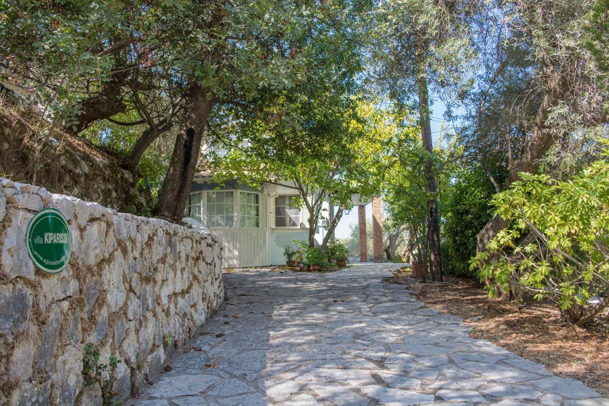 Agios Nikitas Villas Екстериор снимка