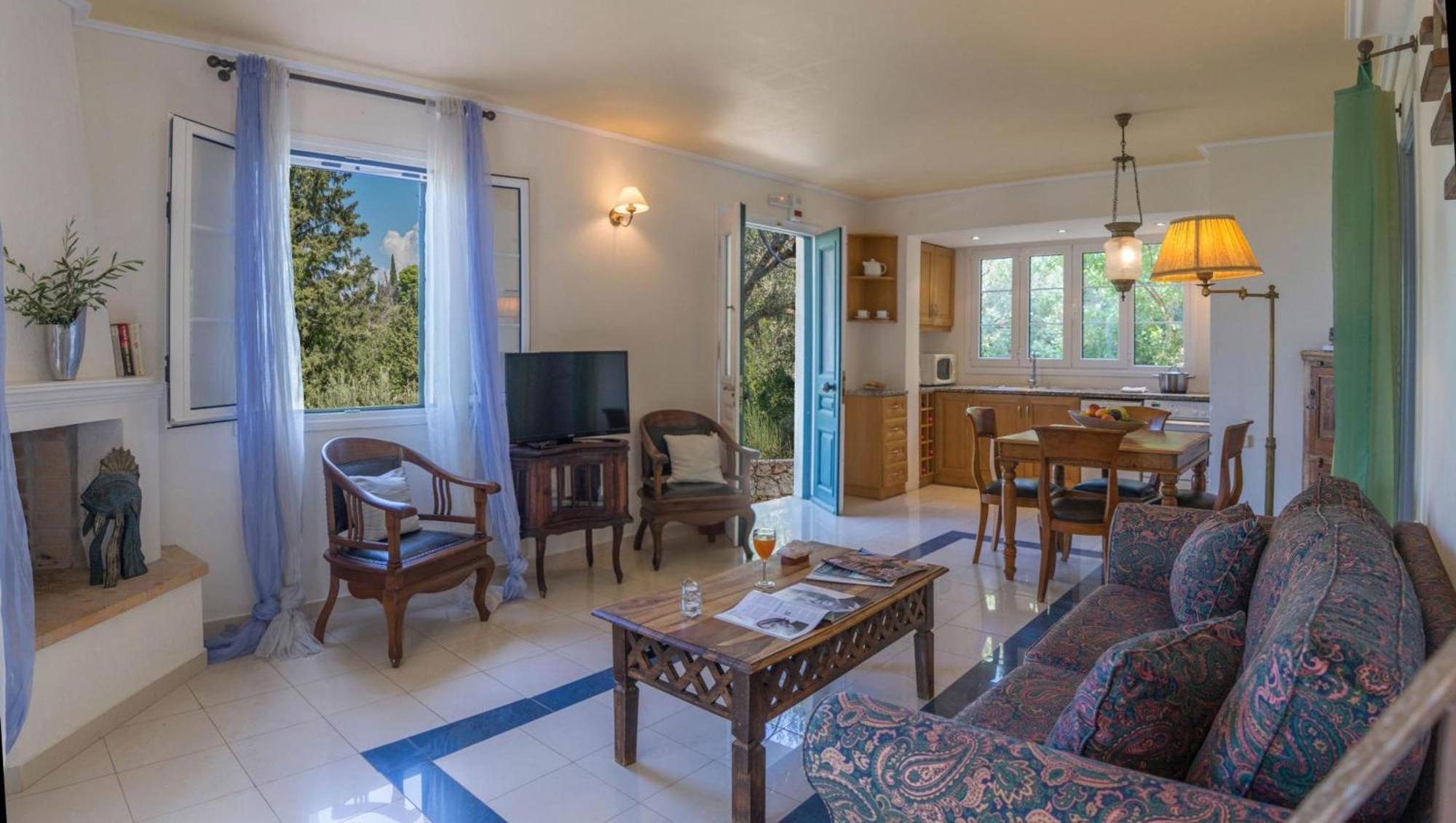 Agios Nikitas Villas Екстериор снимка