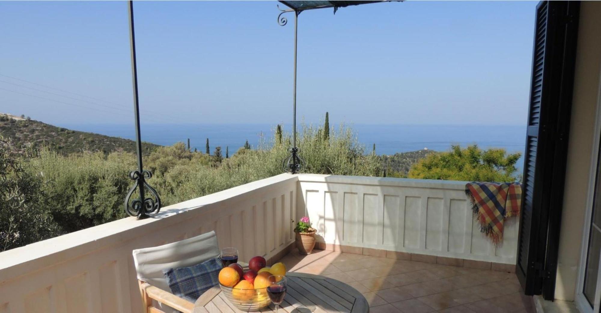 Agios Nikitas Villas Екстериор снимка