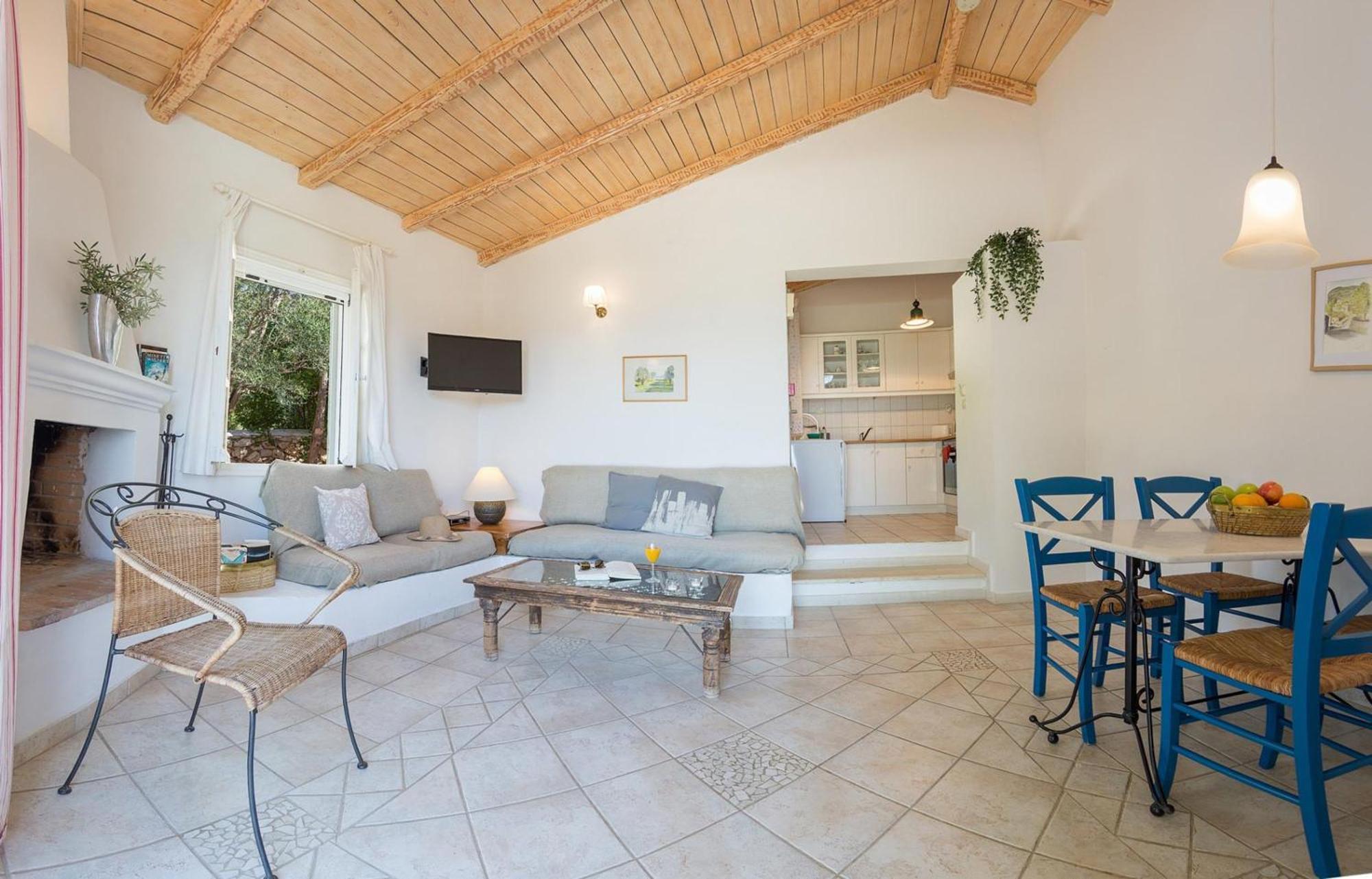 Agios Nikitas Villas Екстериор снимка