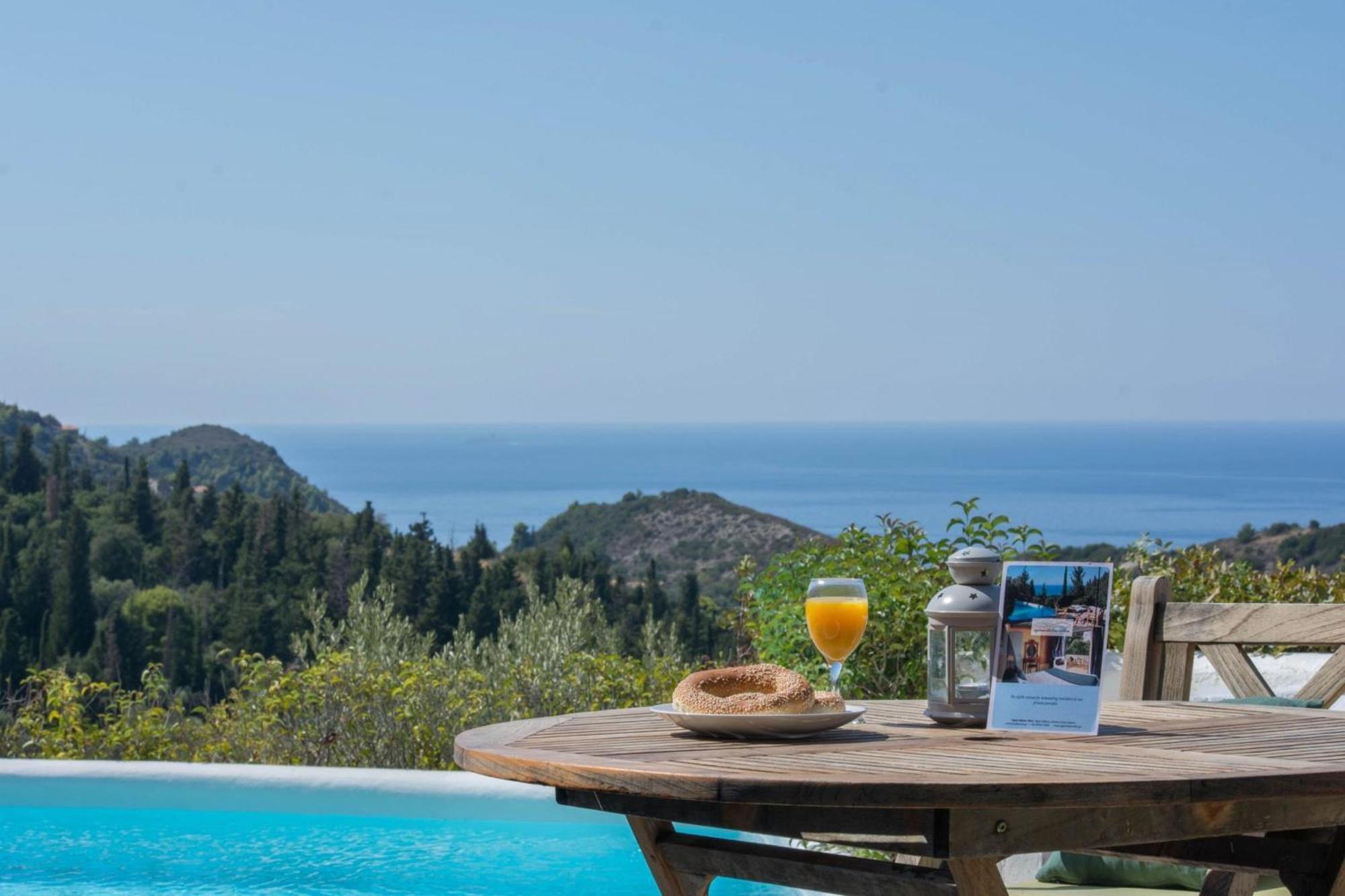 Agios Nikitas Villas Екстериор снимка