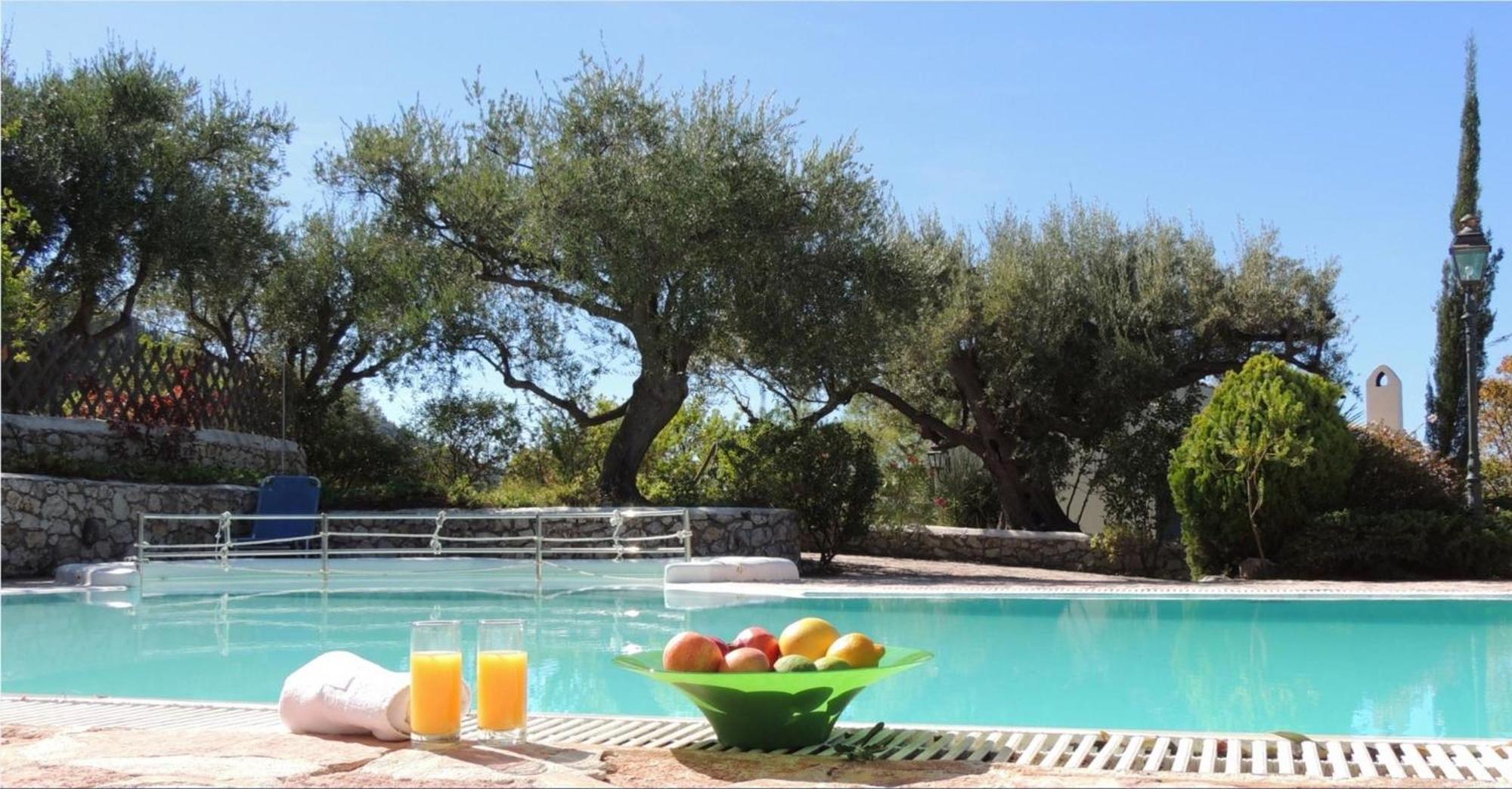 Agios Nikitas Villas Екстериор снимка