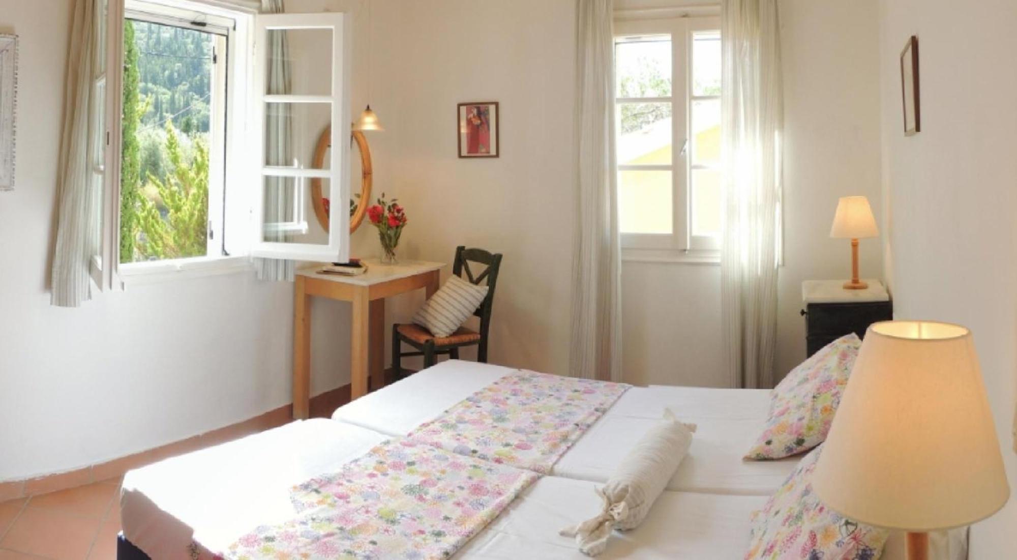 Agios Nikitas Villas Екстериор снимка