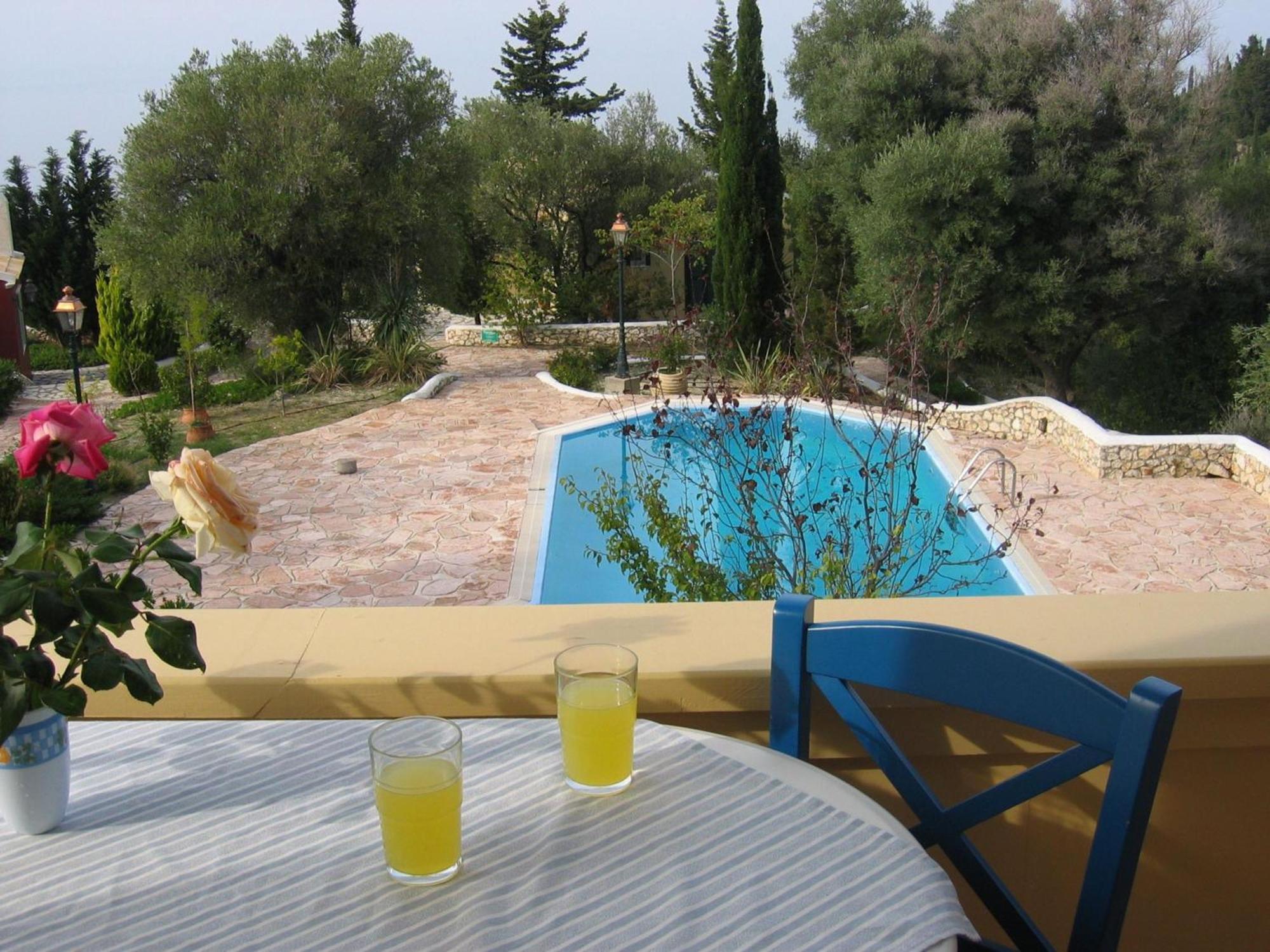 Agios Nikitas Villas Екстериор снимка